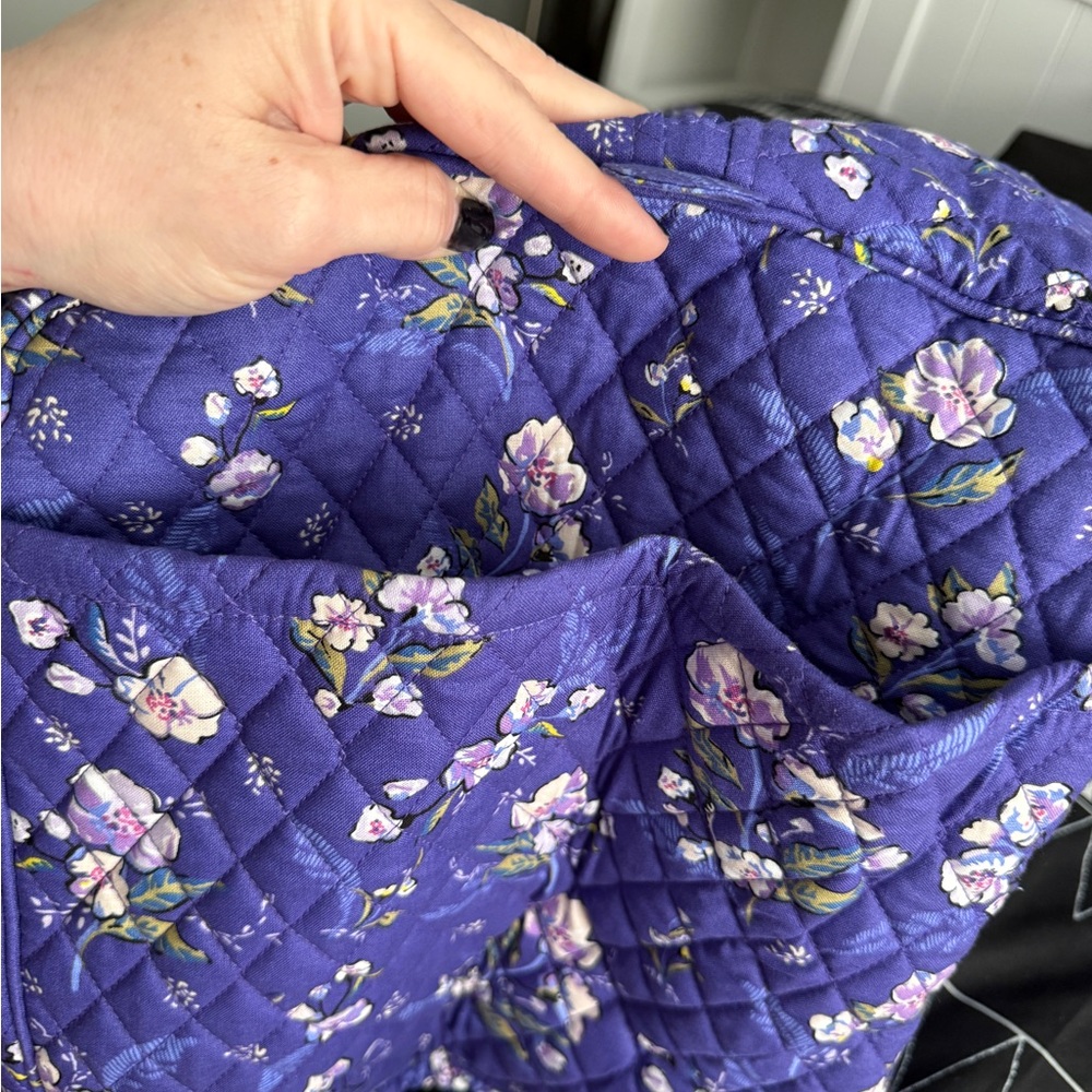 6 piece Vera Bradley retired wild roses collection - Picture 3 of 16